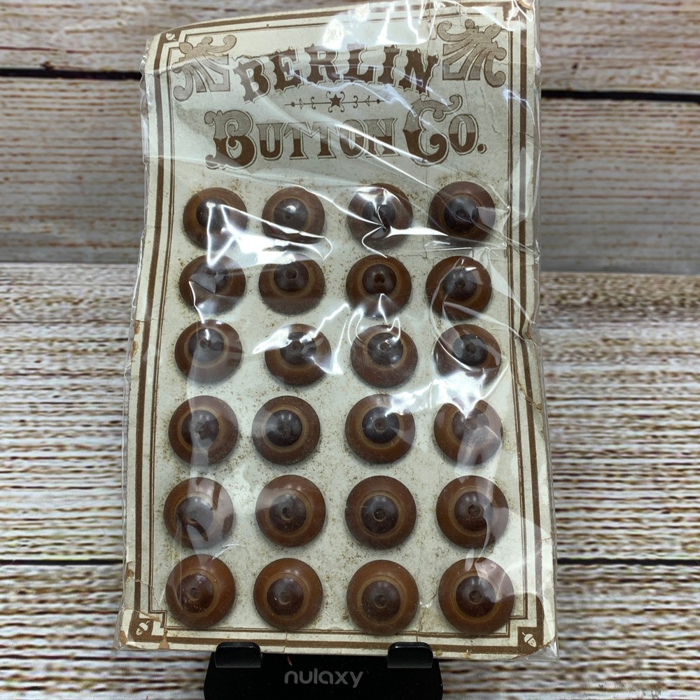 Vintage Berlin‎ Button Co Card 24 Brown Dome Buttons Sewing Crafts
